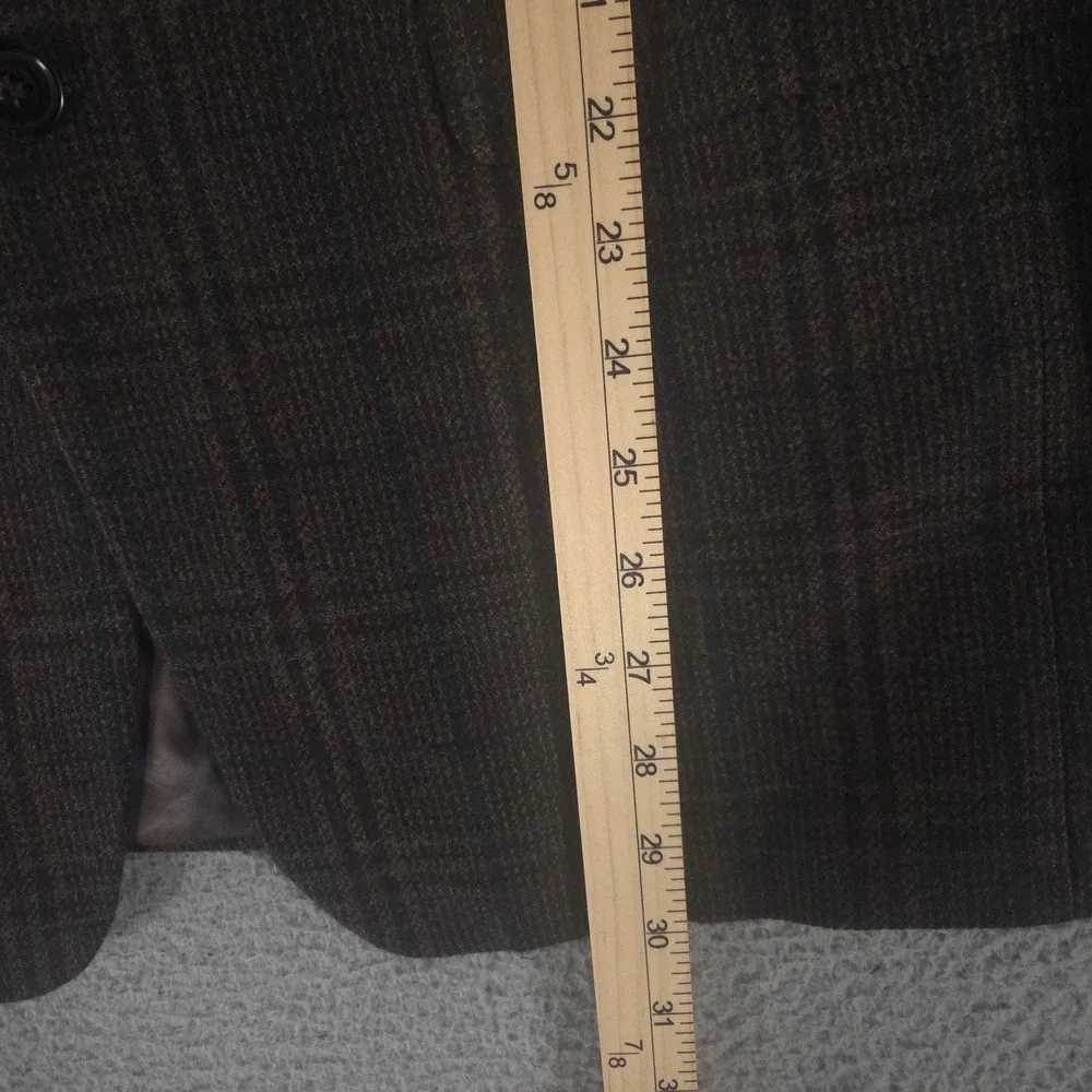 Men's Brown Plaid Blazer - Classic Tailored Jacket